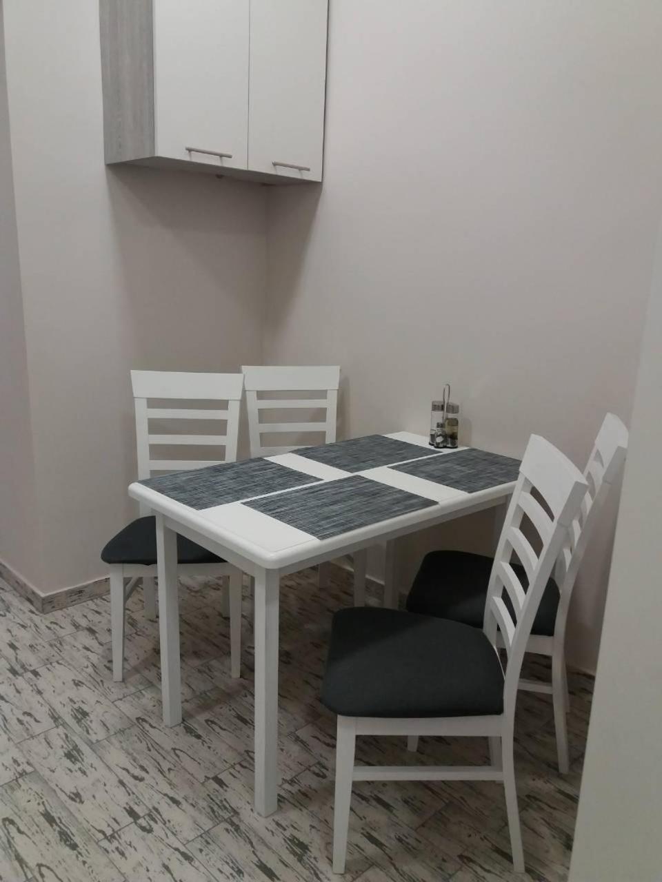 Skelnaia Apartment Leópolis Exterior foto